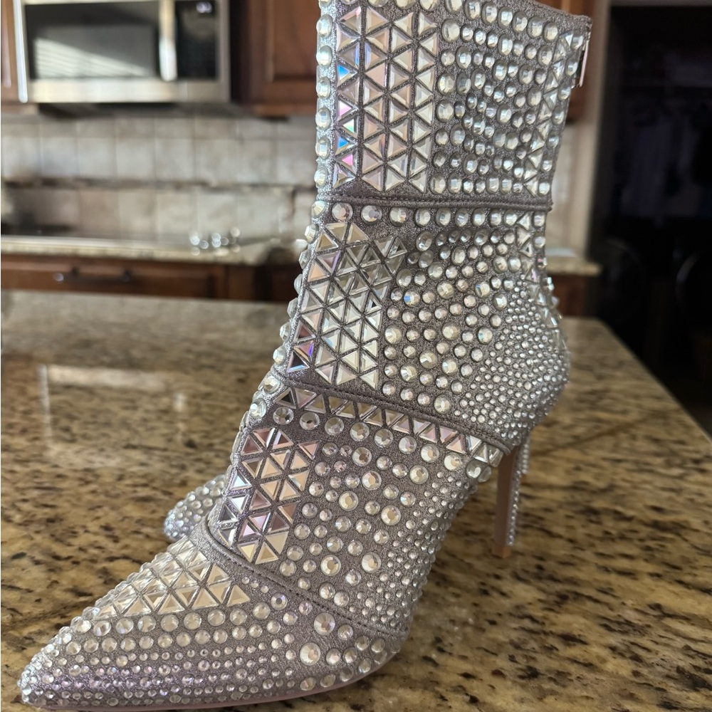 Steve Madden Silver Studded Women's Ankle Boots